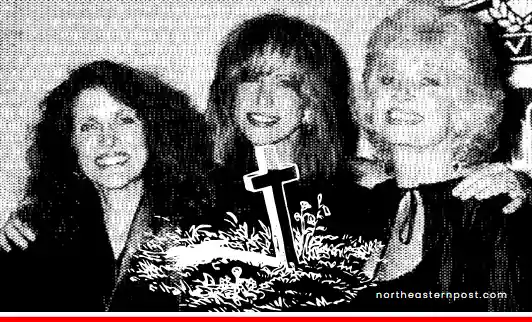 Carly Simon Loss 2 sisters to Cancer Within a Week