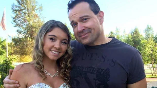 Kaylee Goncalves and her father, Steve.