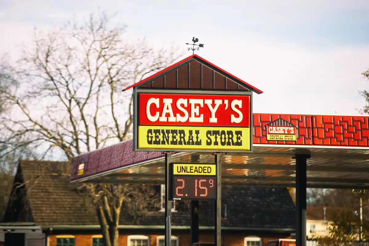 Casey Smo CASEY'S TAKES OVER TEXAS! 170 Stores to Challenge Buc-ee's Reign | NY ...